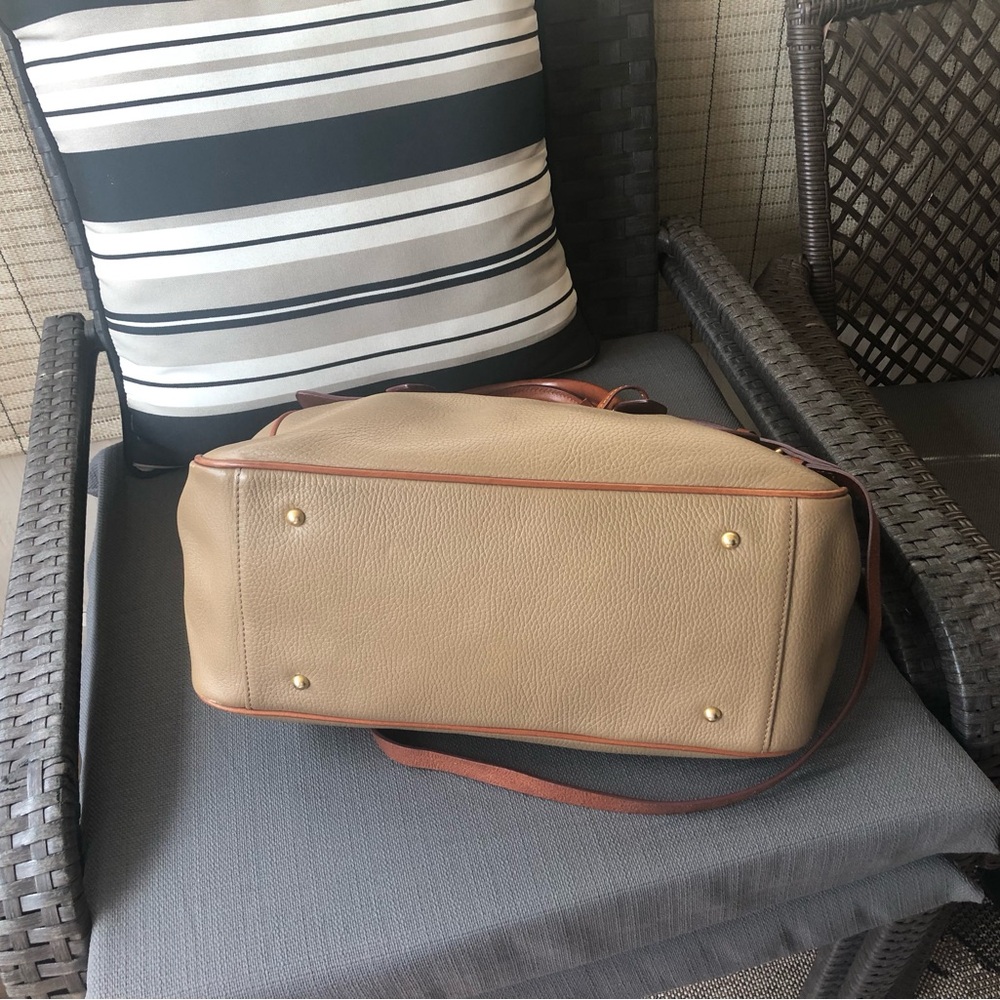 Dooney & Bourke Taupe and Brown Panama Wilson Satchel Vintage Bag - Picture 8 of 16